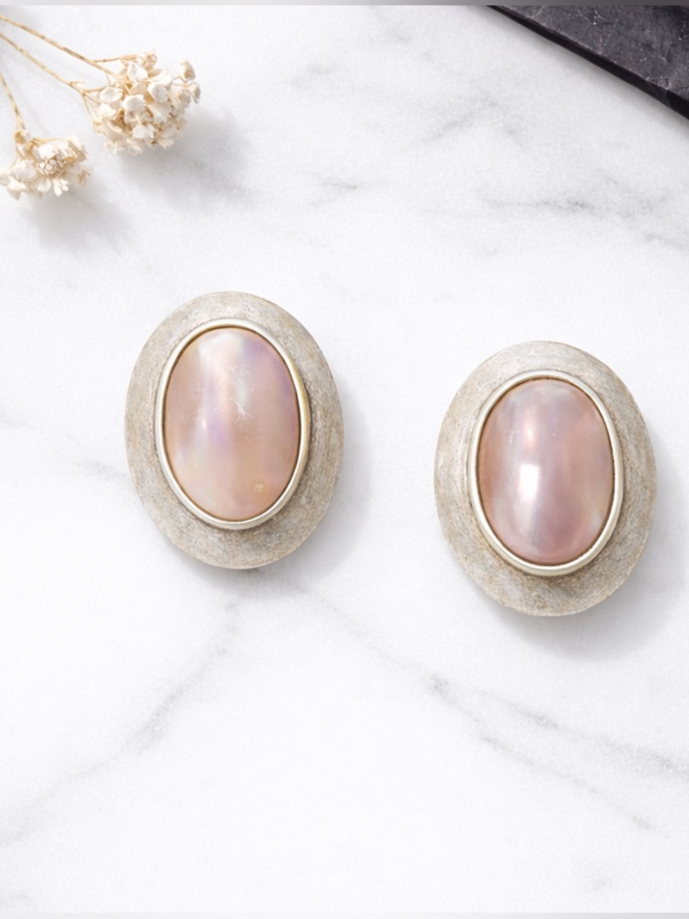 Signed Q.T. Native American 925 Sterling Silver Mother of Pearl Stud Earrings